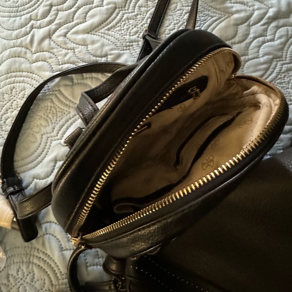 Guess Mini Backpack - Picture 3 of 7